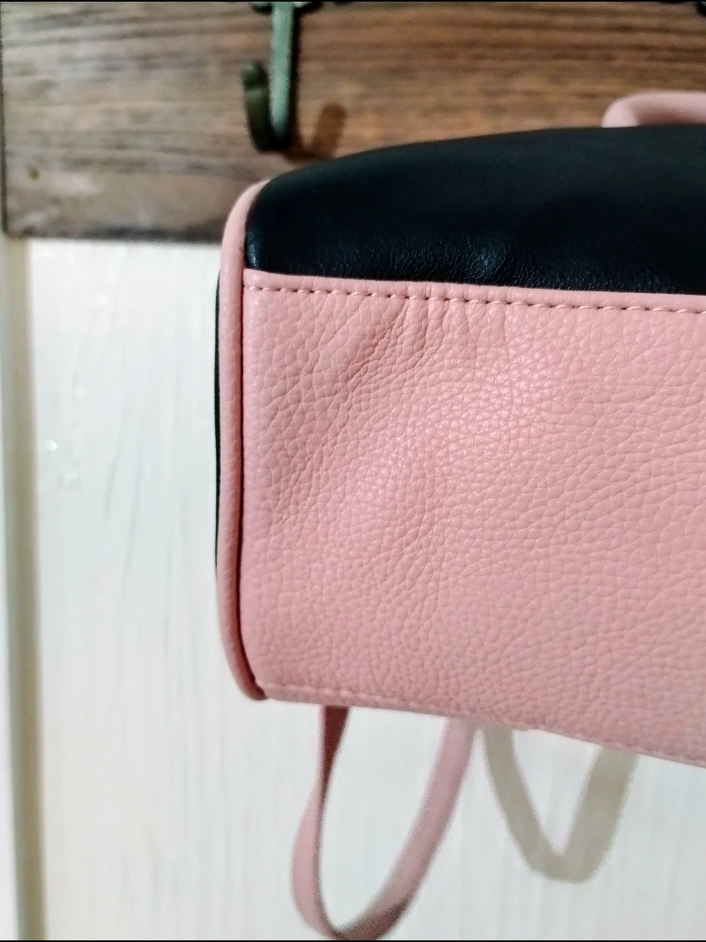 Juicy Couture Urban Heritage Bowler Liquorice & Pink Logo Satchel